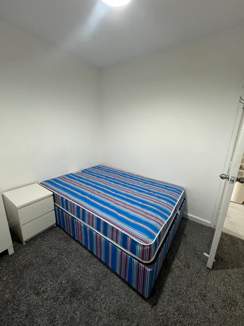 23 Bute Avenue: 7 bedroom student house NG7 1QB - Image 27